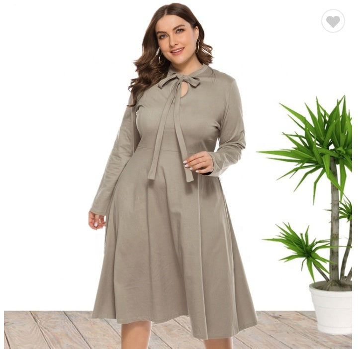 Large Size Women's Round Neck Lace Knitted Dress