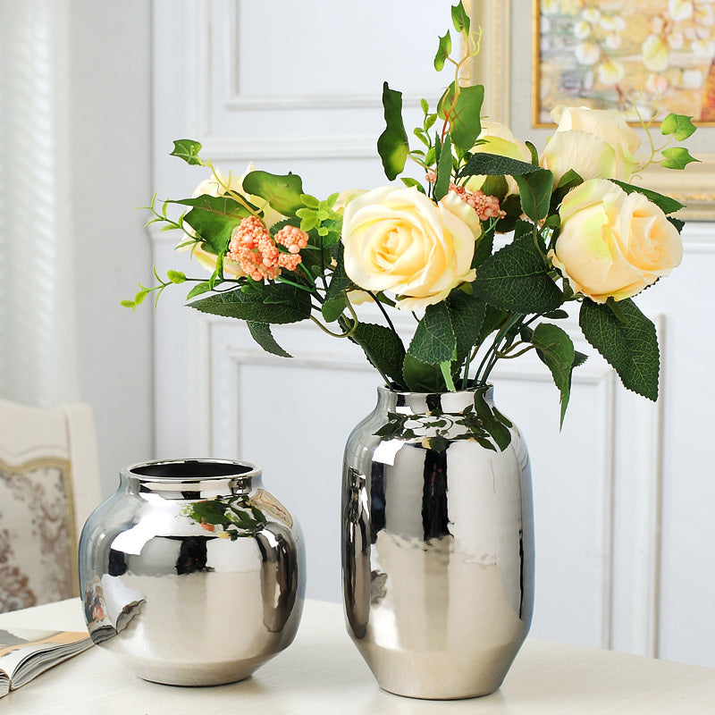 TV cabinet wine cabinet vase silver flower flower arrangement
