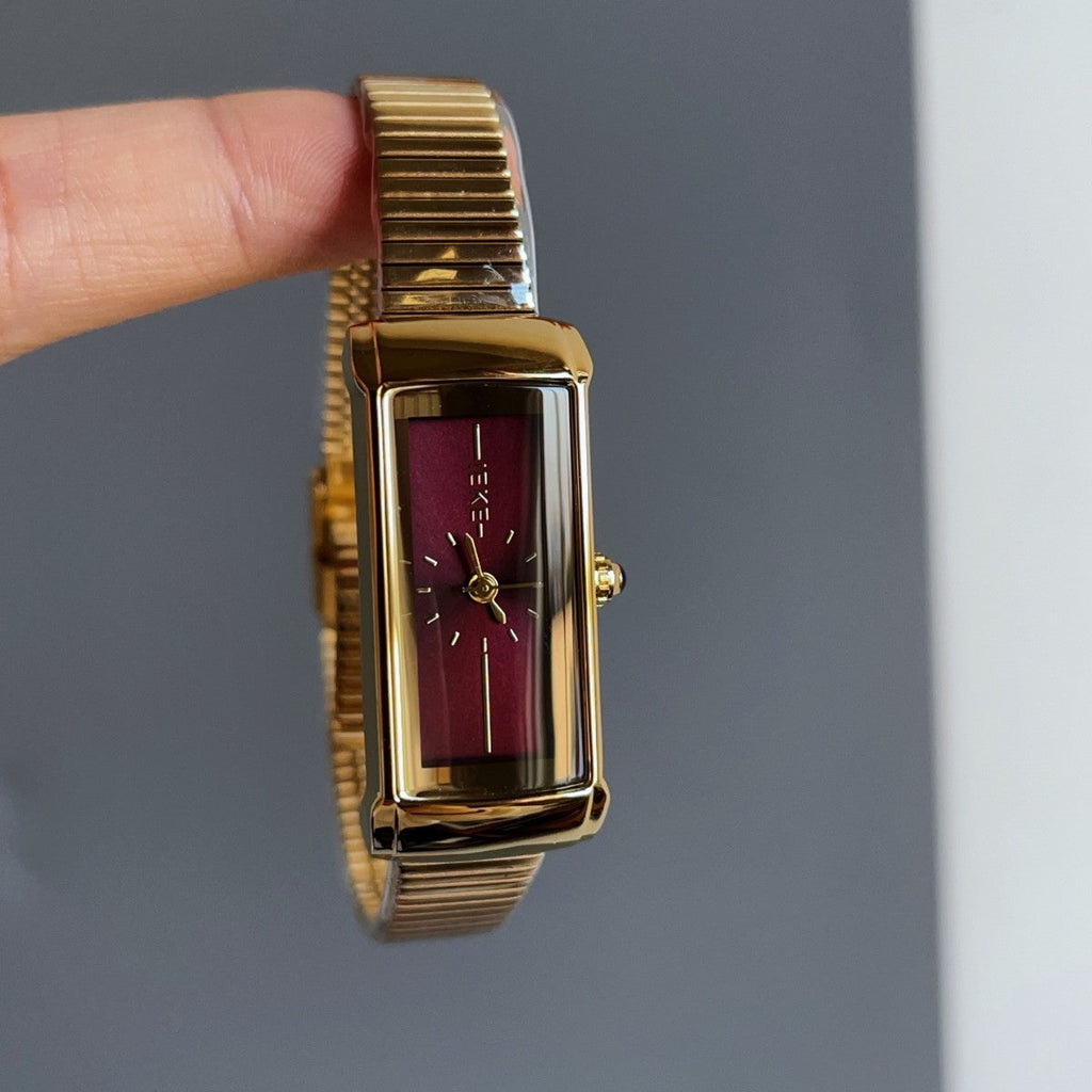 Retro Ankela Red Series Chain Watch Women