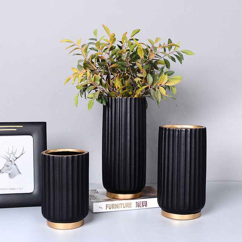 Ceramic vase decoration