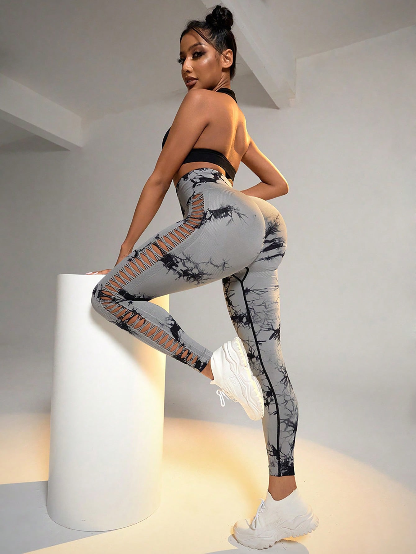 Cut Out Side Hollow Tie Dyed Yoga Pants, High Waist And Hip Lifting Fitness Pants With Side Hollow Seamless Sports Tights, Workout Gym Yoga Pants Scrunch Butt Lift Tights