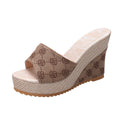 One-shaped Plum Blossom Platform Slippers