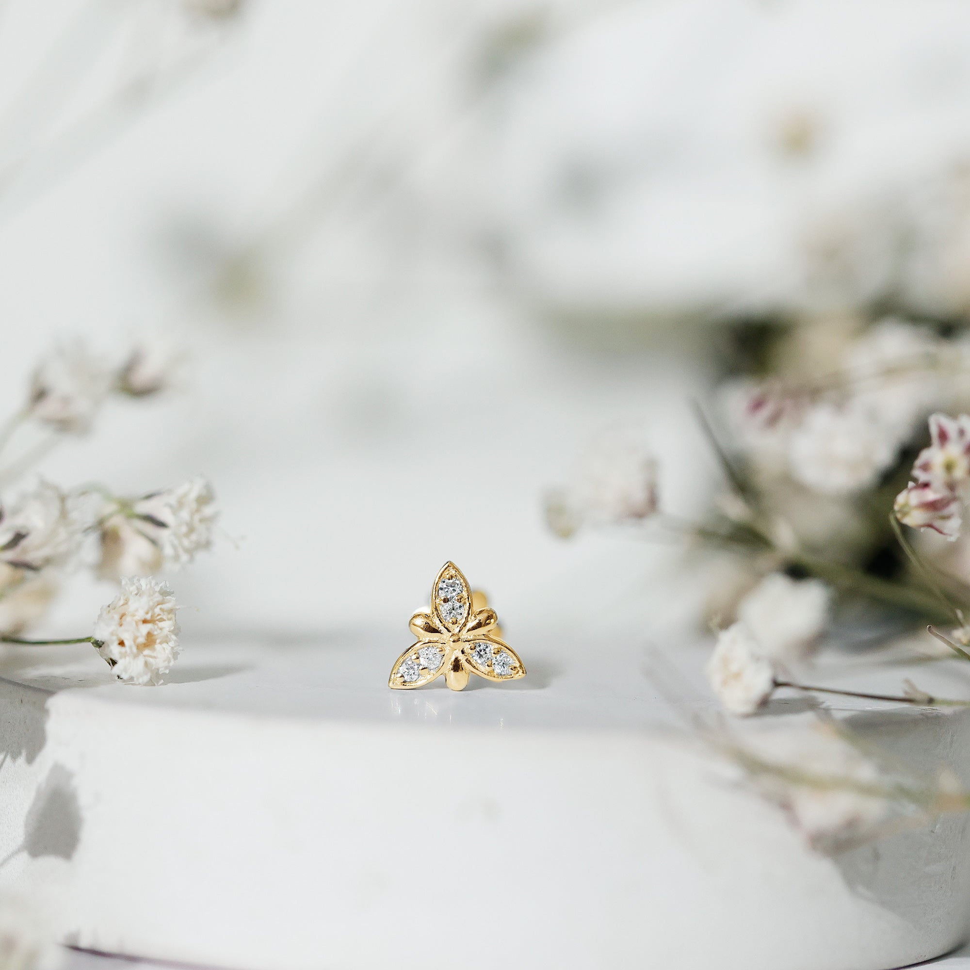 Simple Diamond Flower Nose Stud in Gold