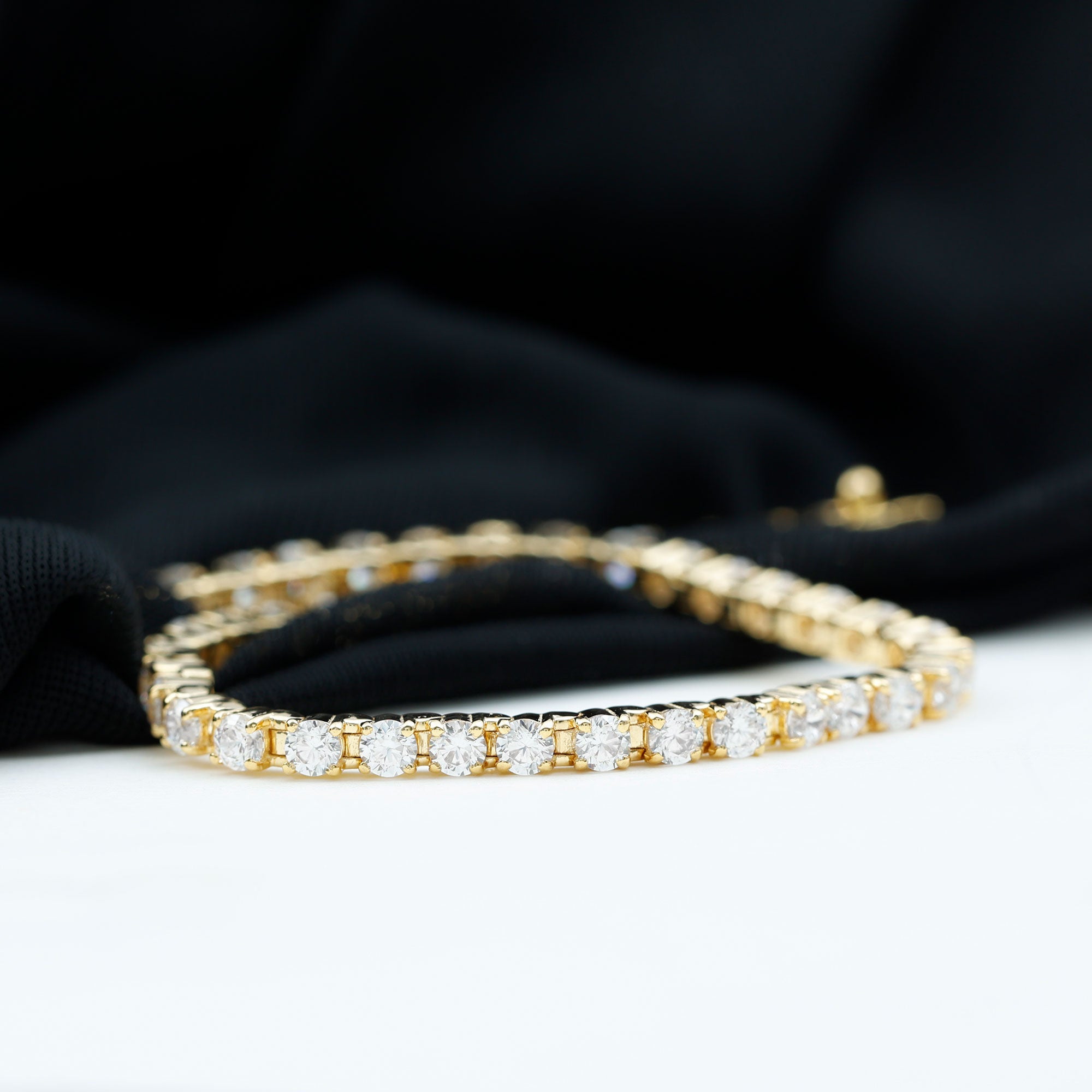 Round Shape Cubic Zirconia Tennis Bracelet