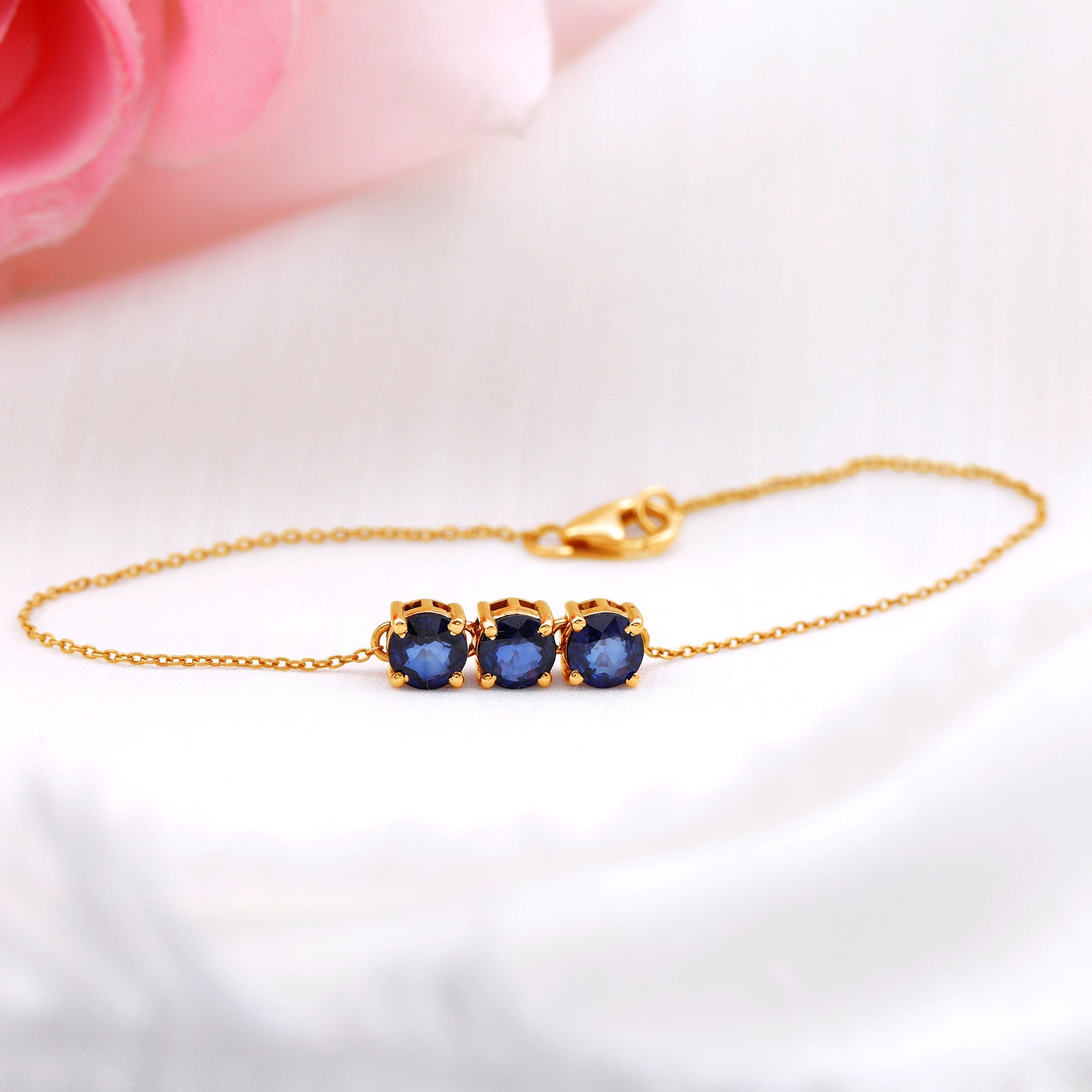 Natural 2.85 Carat Blue Sapphire Three Stone Chain Bracelet