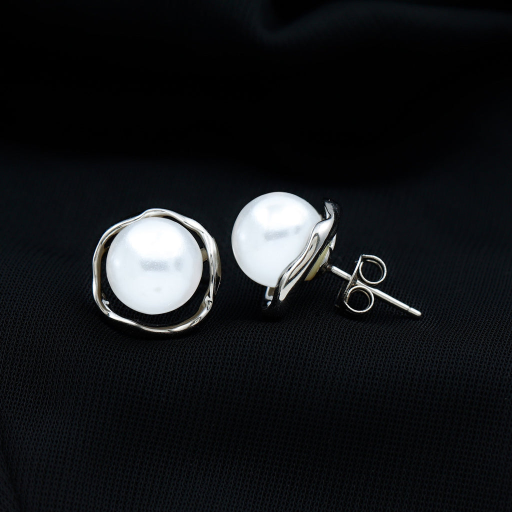 Natural 16 Carat Cultured Pearl Stud Earrings in Silver