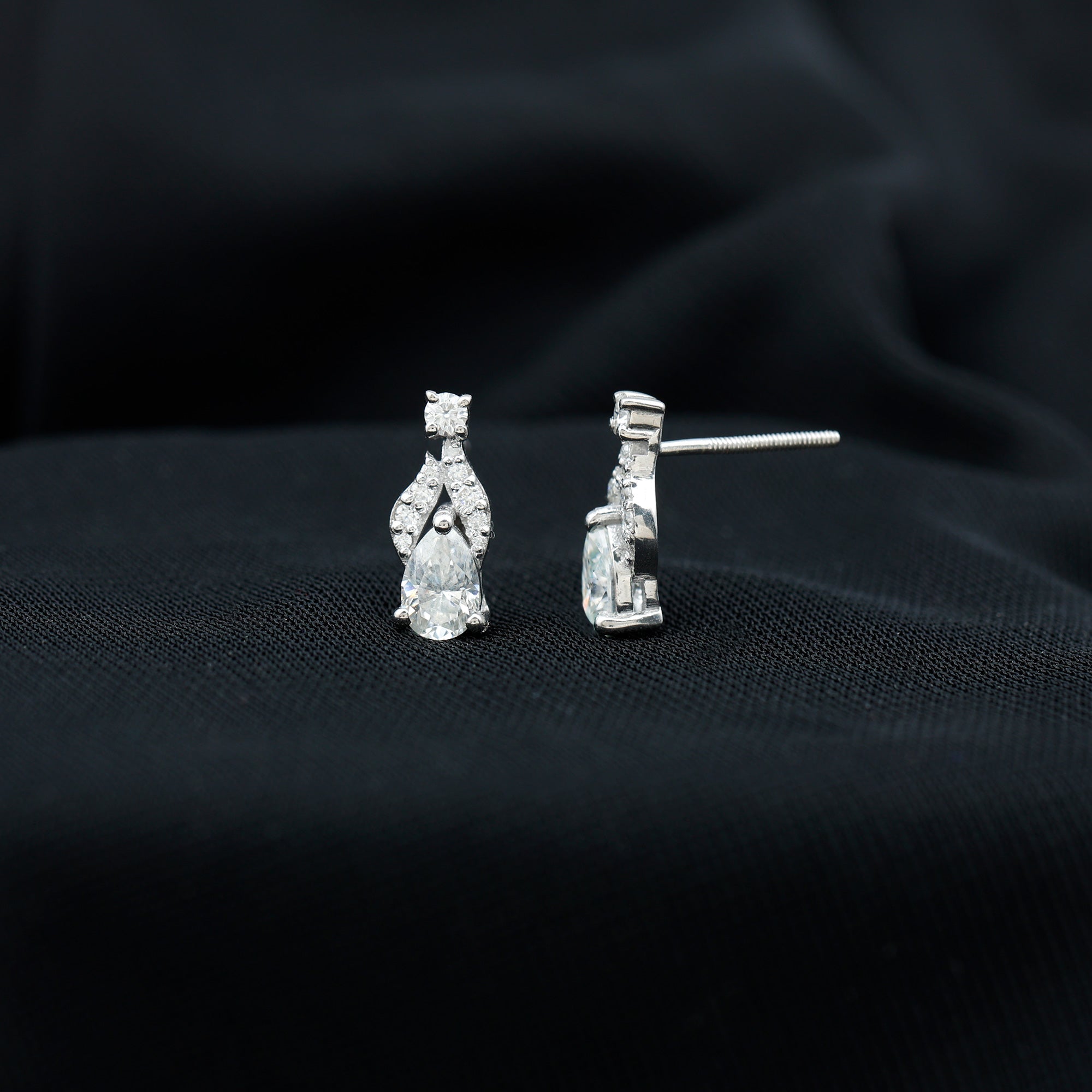 Certified Lab Grown Diamond Teardrop Stud Earrings
