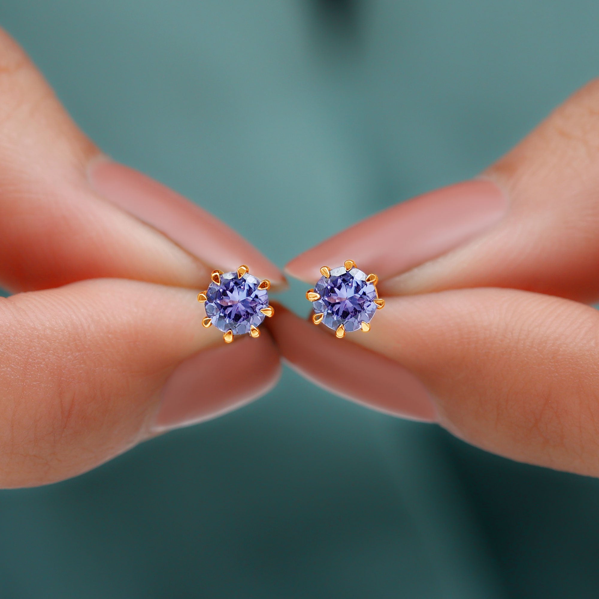 1 Carat Natural Tanzanite Round Stud Earrings for Women