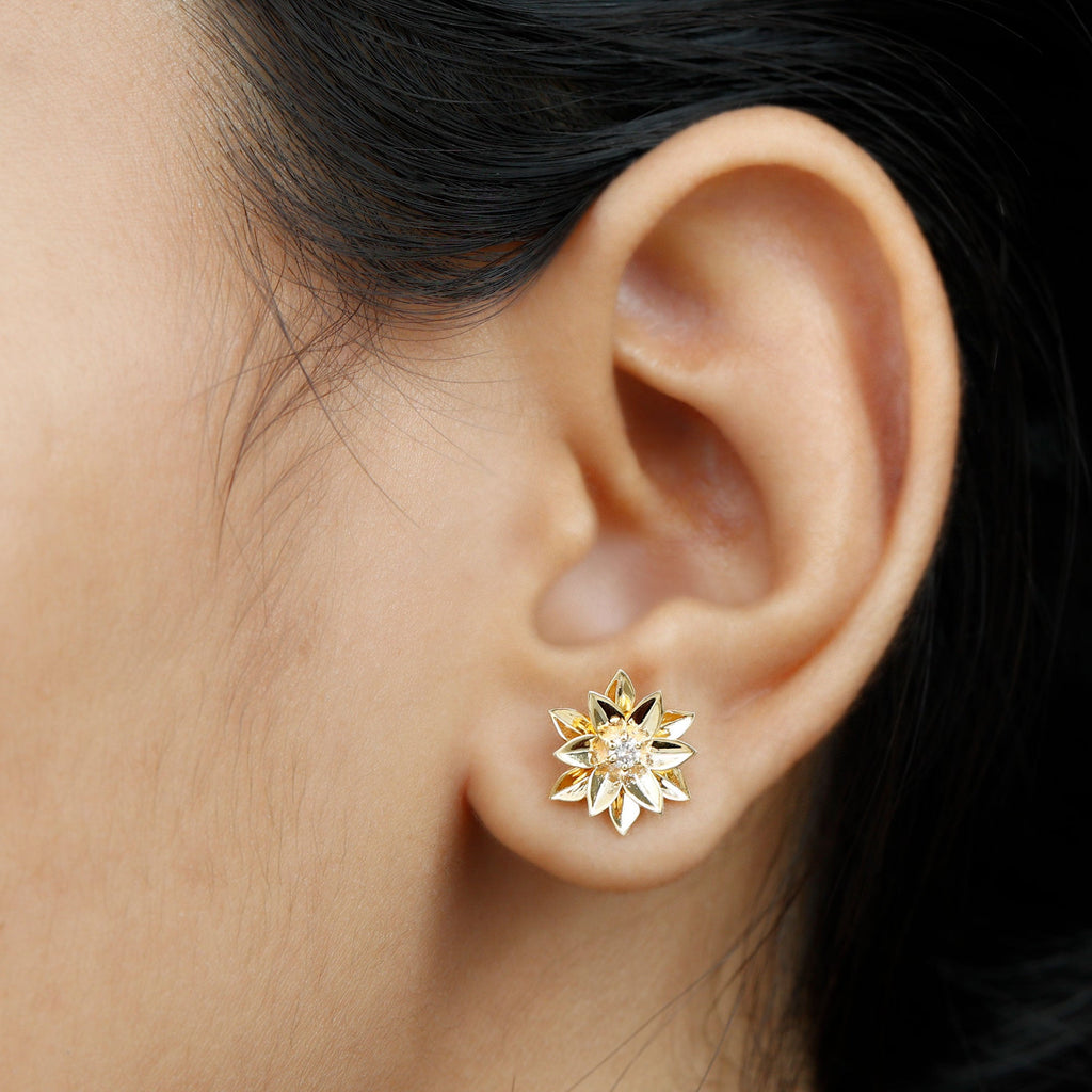 Round Cut Natural Diamond Flower Stud Earrings