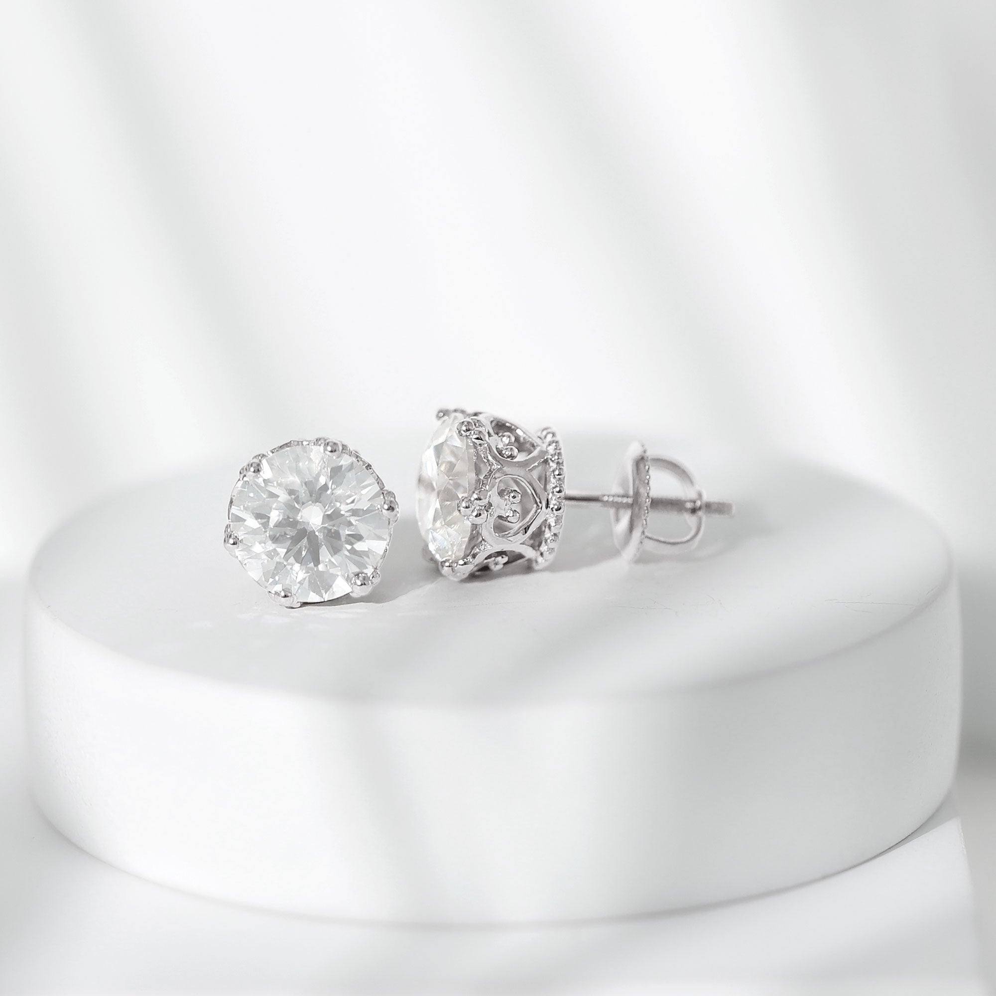 6 MM Round Shape Moissanite Stud Earrings in Crown Setting