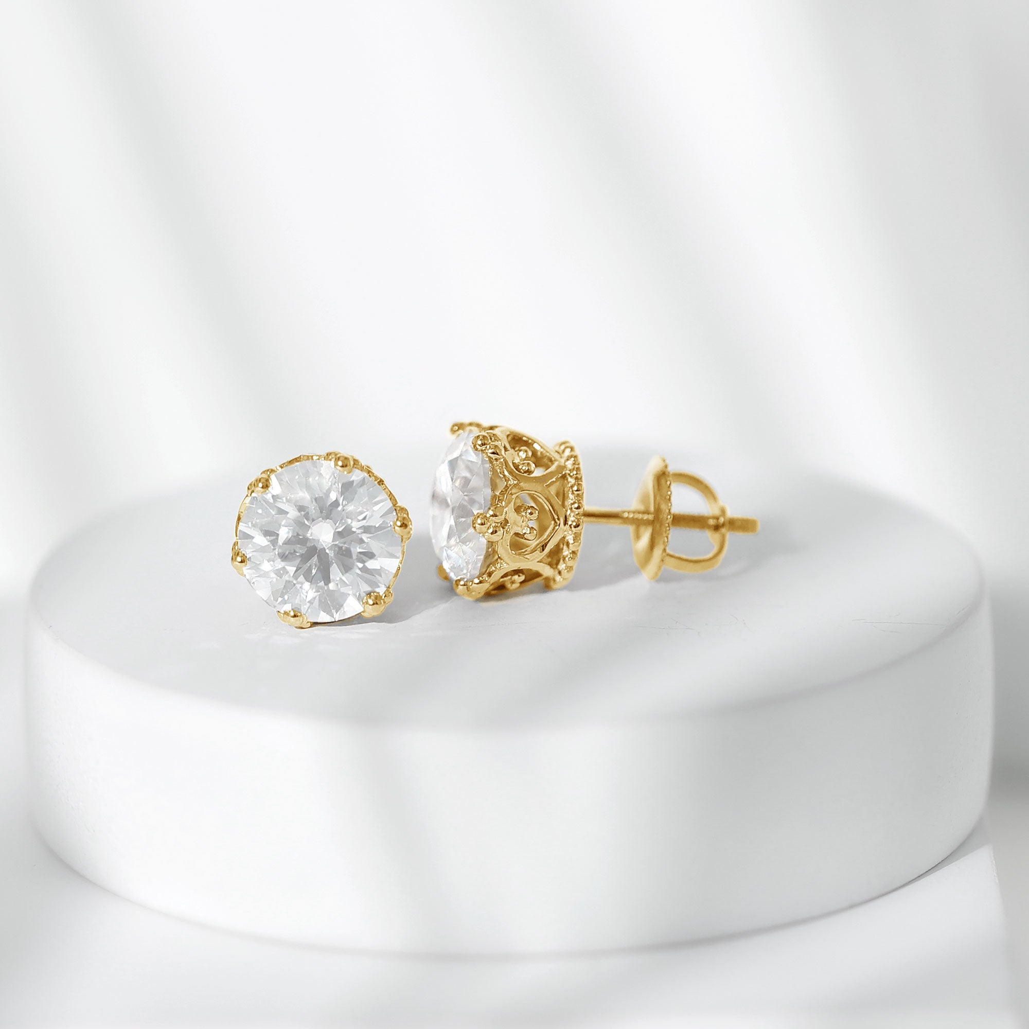 6 MM Round Shape Moissanite Stud Earrings in Crown Setting