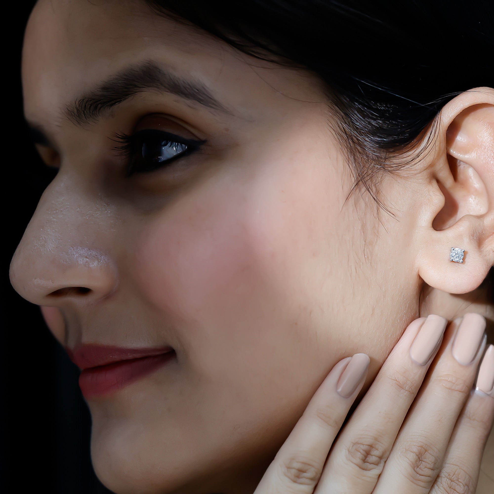 Round Moissanite Solitaire Stud Earrings in Prong Setting