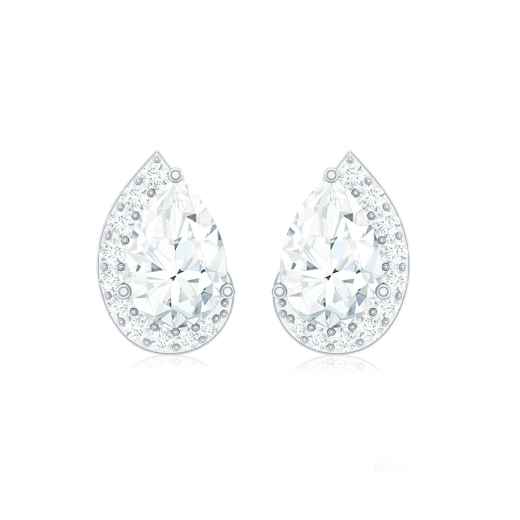 Minimal Lab Grown Diamond Teardrop Stud Earrings