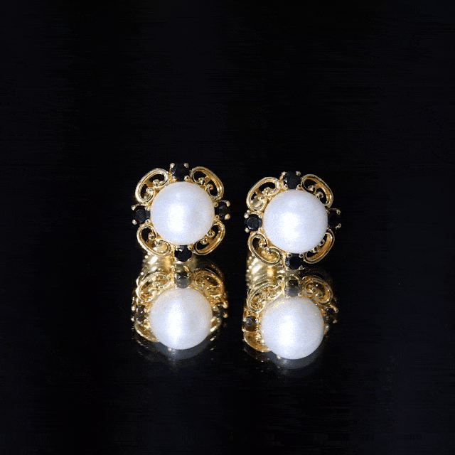 Vintage Style Freshwater Pearl and Black Onyx Stud Earrings