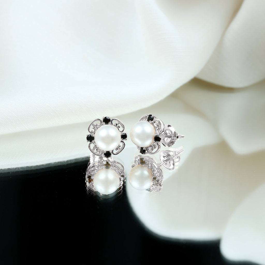 Vintage Style Freshwater Pearl and Black Onyx Stud Earrings