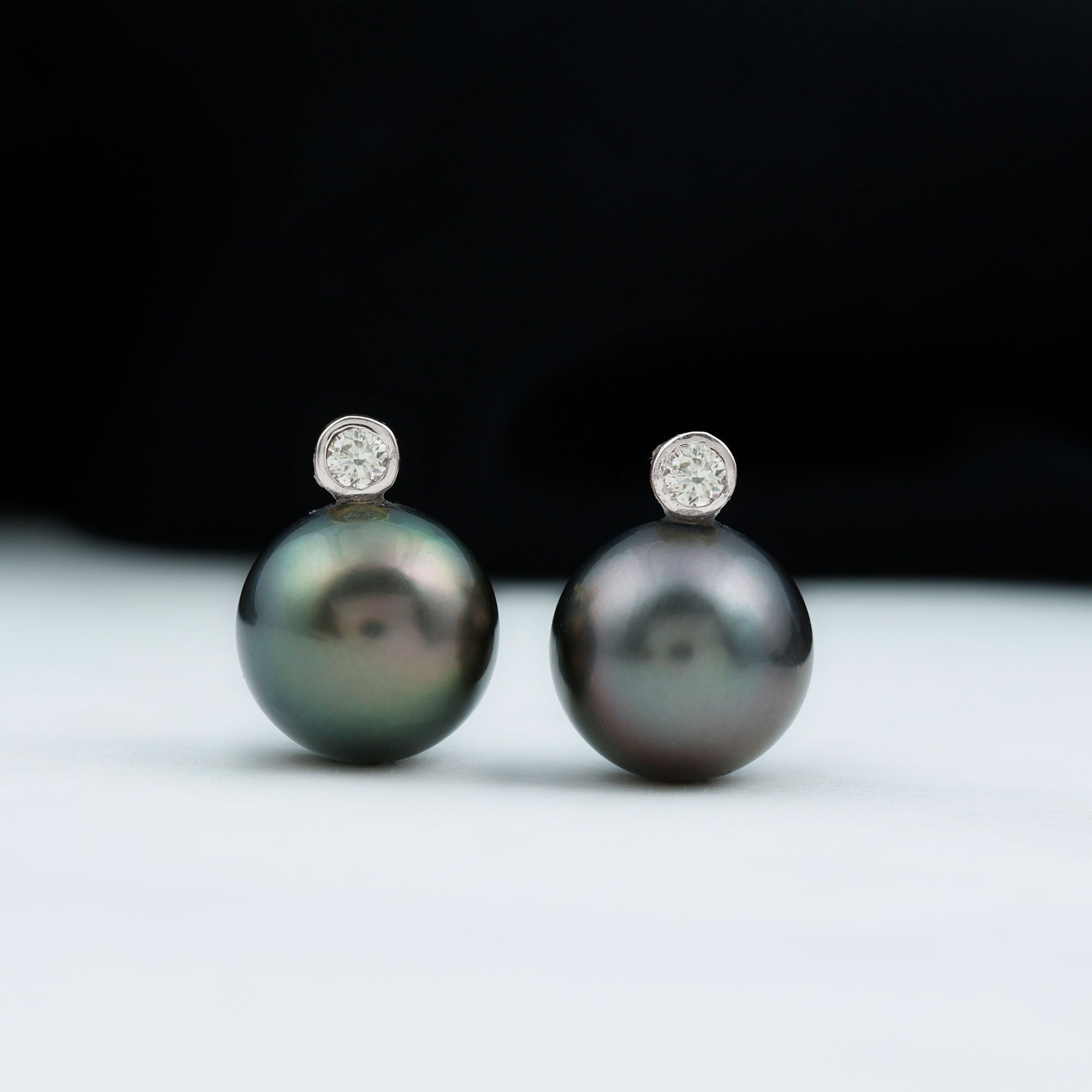 Genuine Black Pearl Stud Earrings For Women
