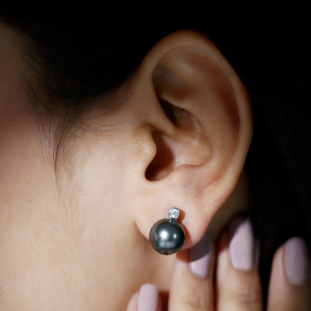 Genuine Black Pearl Stud Earrings For Women