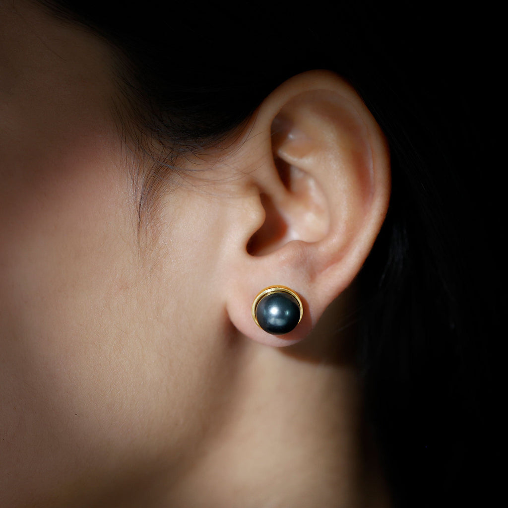 Genuine 10MM Tahitian Black Pearl Stud Earring With Certificate