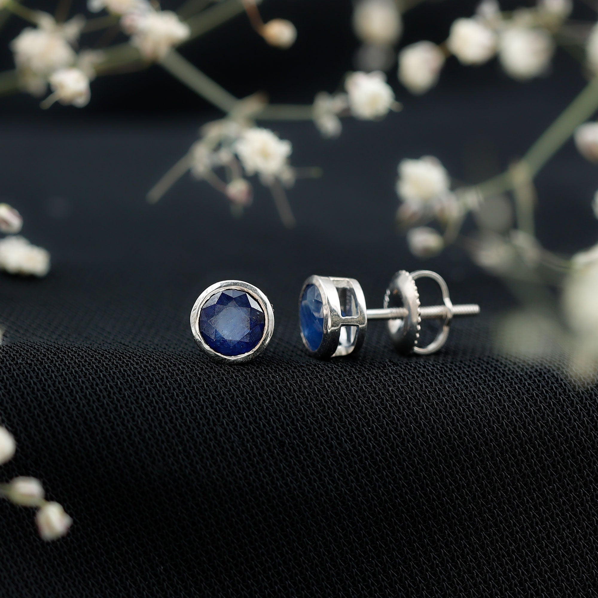 3/4 CT Bezel Set Blue Sapphire Solitaire Stud Earrings in Gold
