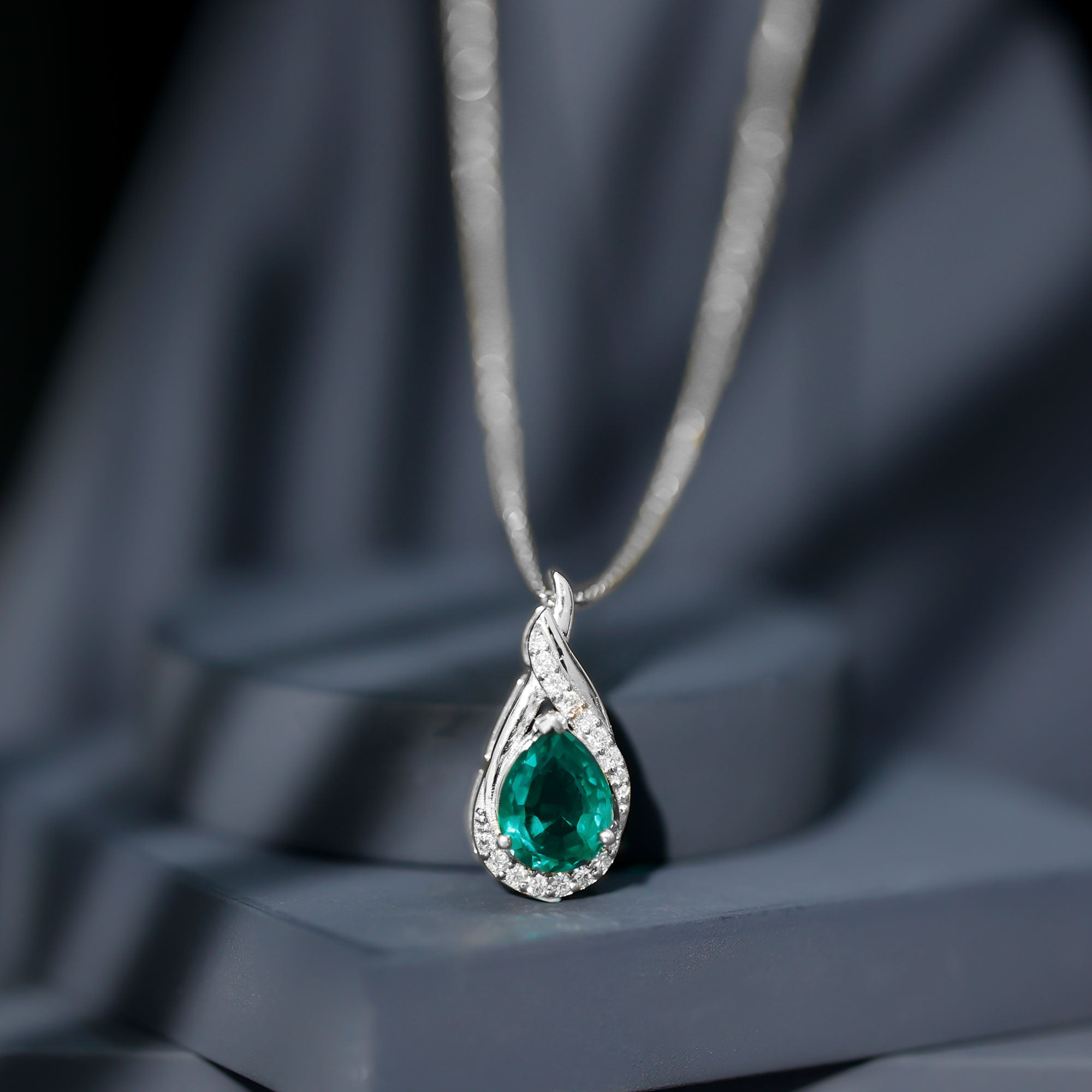 Lab Grown Emerald Vintage Inspired Necklace with Diamond