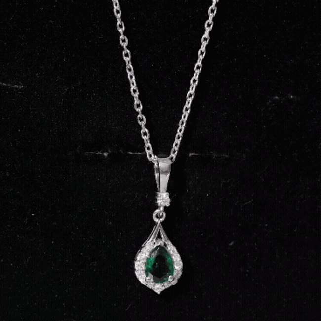 Certified 0.7 Carat Lab Grown Emerald Wedding Necklace with Chain