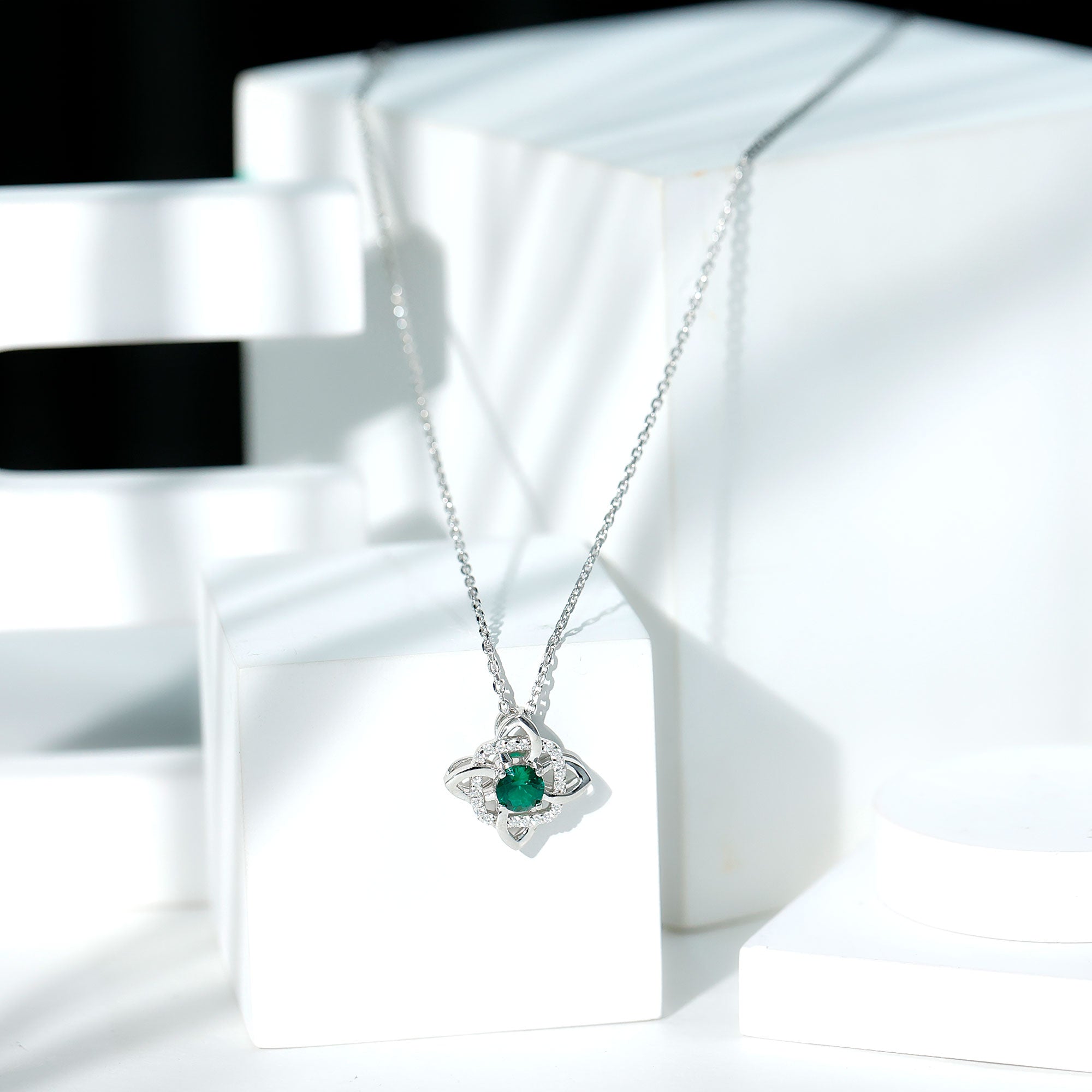 Lab Grown 0.8 Carat Emerald Floral Necklace in Silver