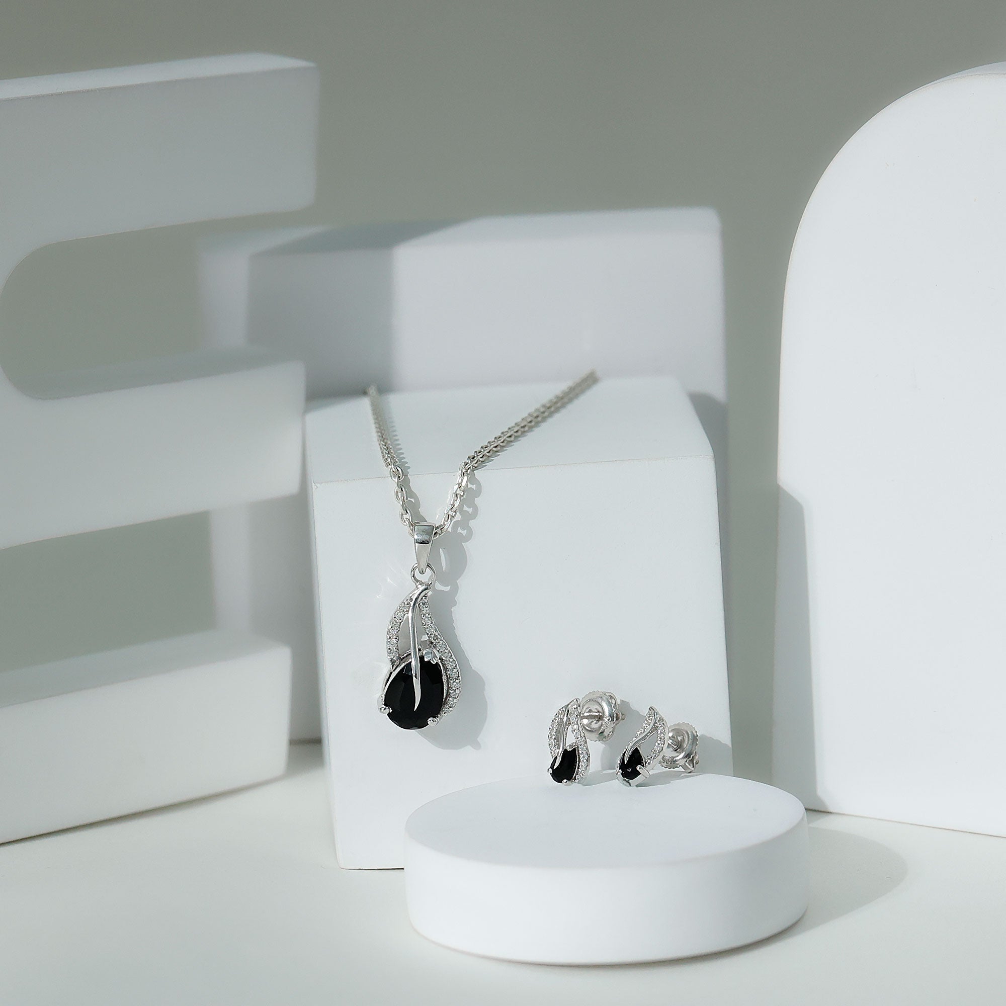 Pear Shaped Black Onyx Necklace and Earrings Set with Moissanite