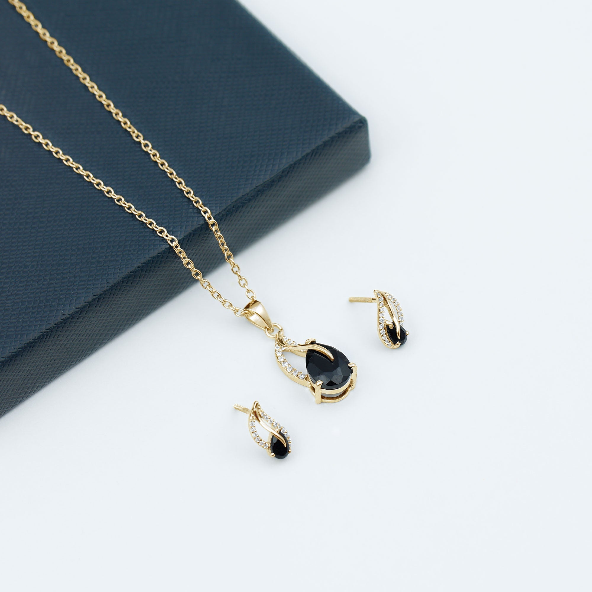 Pear Shaped Black Onyx Necklace and Earrings Set with Moissanite