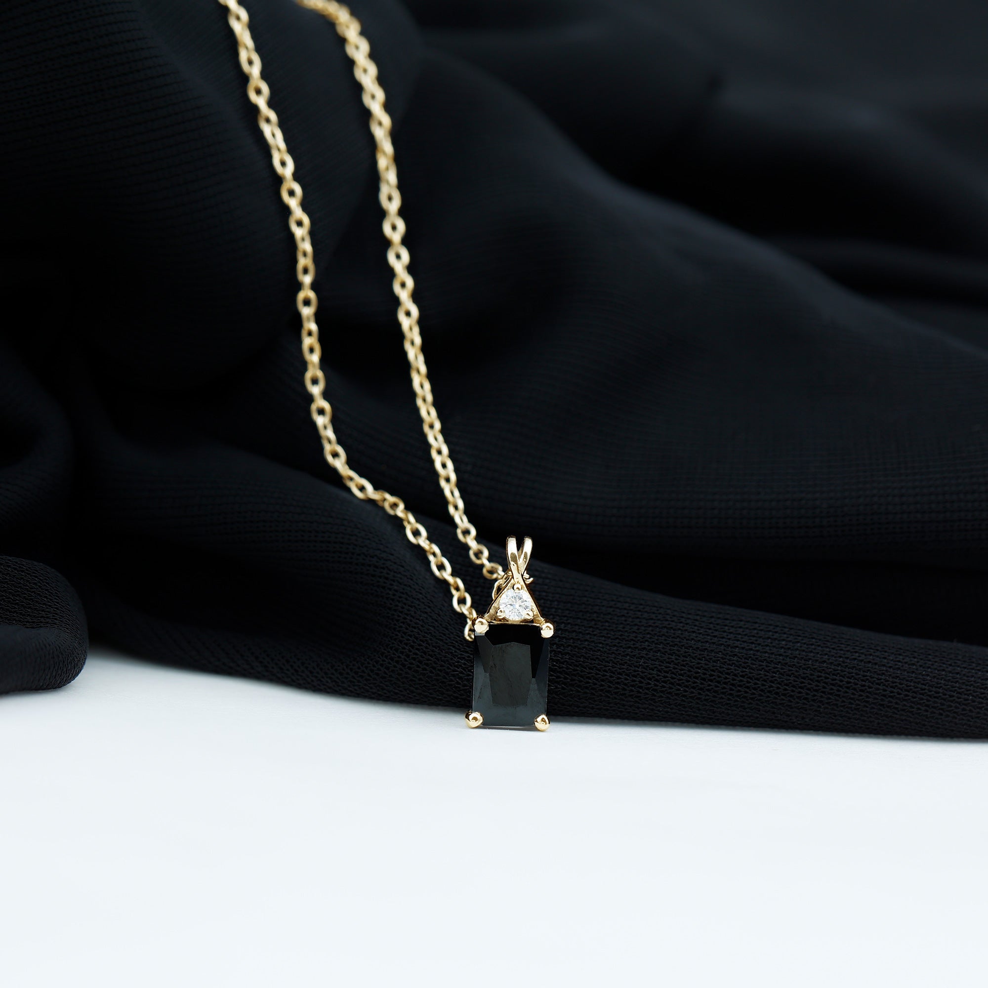 Natural 2 CT Black Onyx Emerald Cut Necklace With Chain