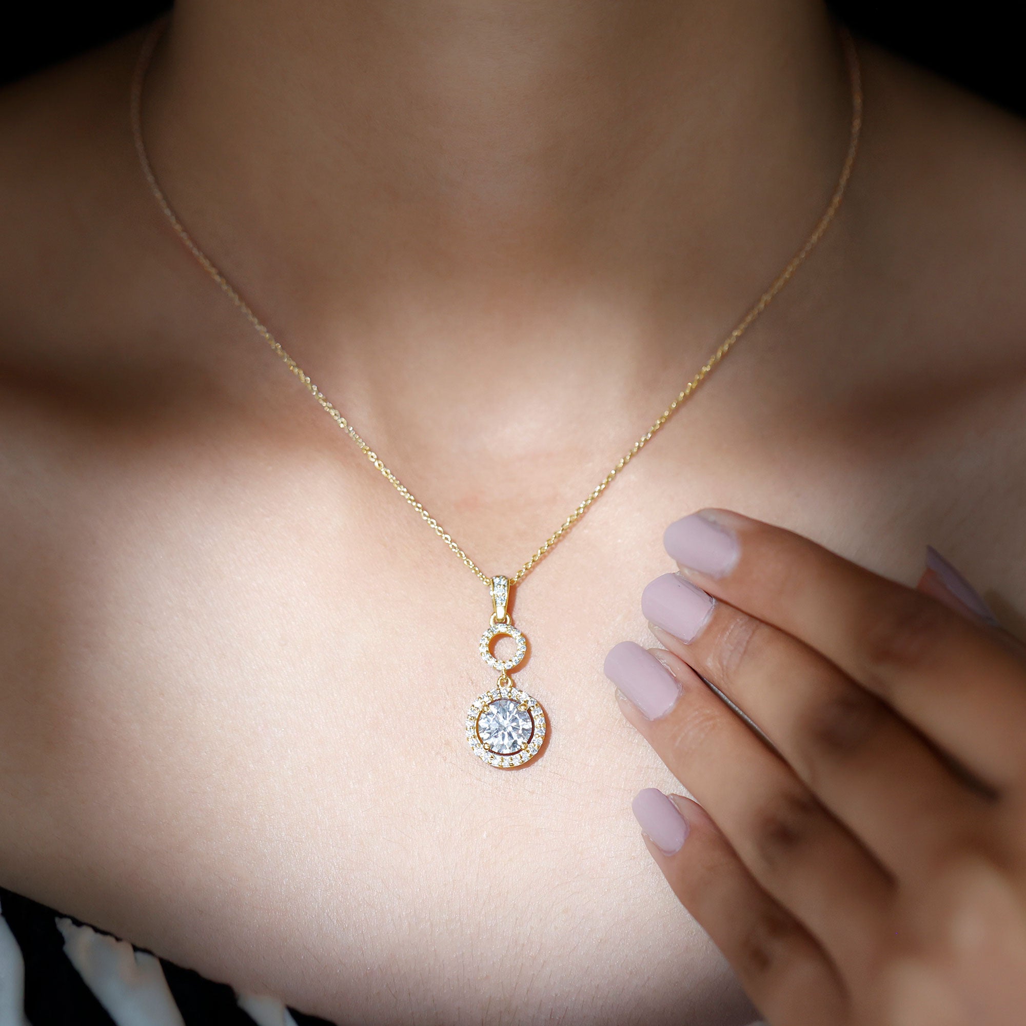 Claw Set Round Moissanite Halo Dangle Pendant Necklace