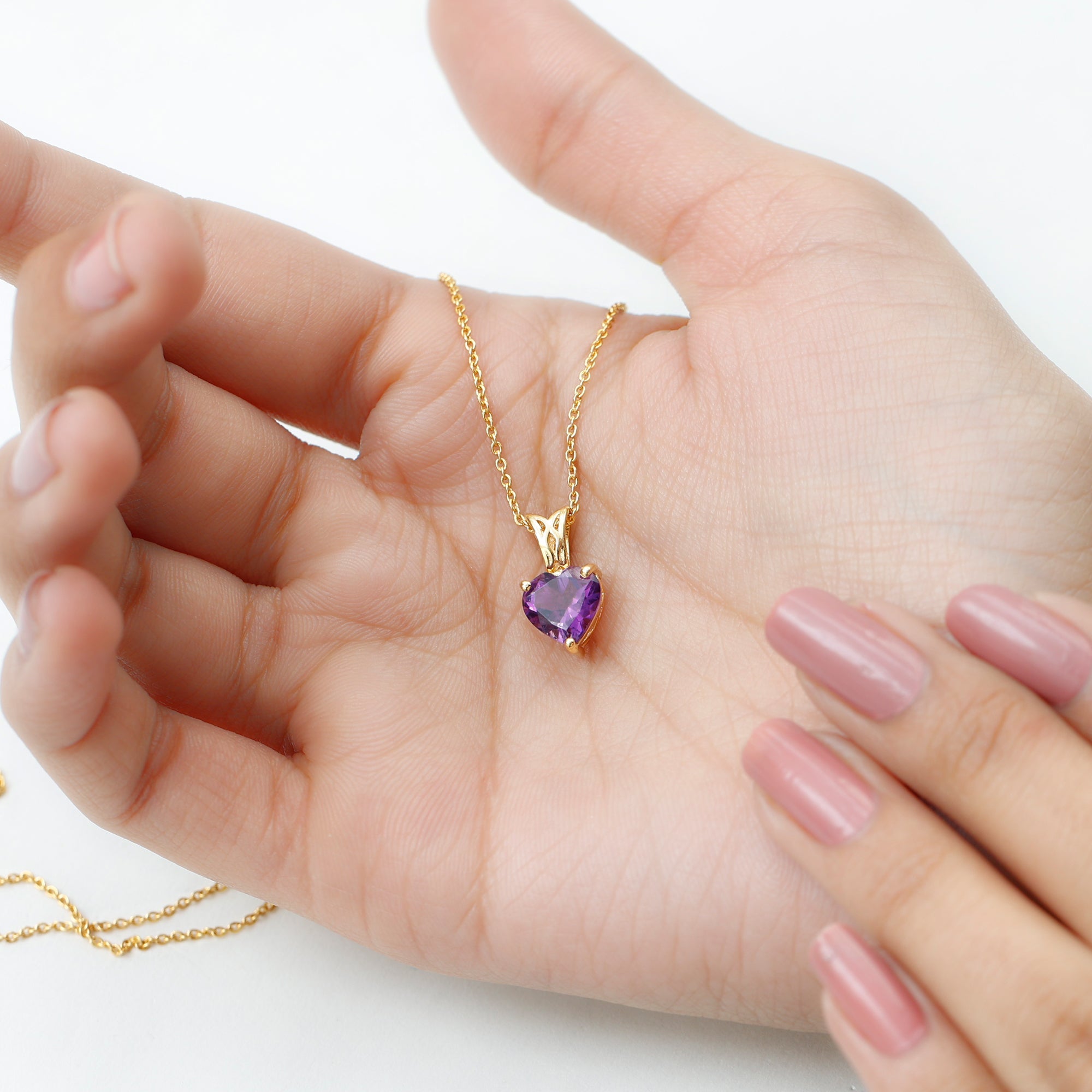 2 Carat Heart Shape Amethyst Pendant Necklace With Chain