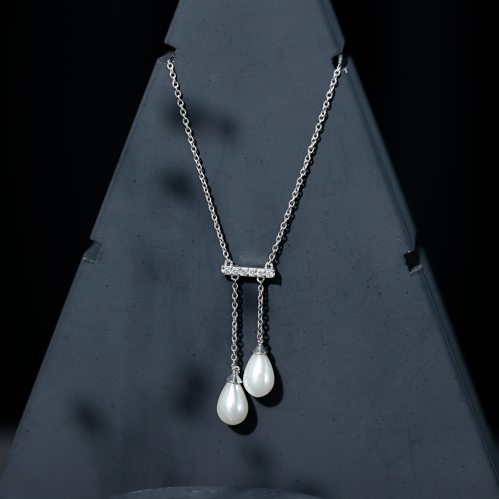 5.75 CT Freshwater Pearl Drop Necklace with Diamond