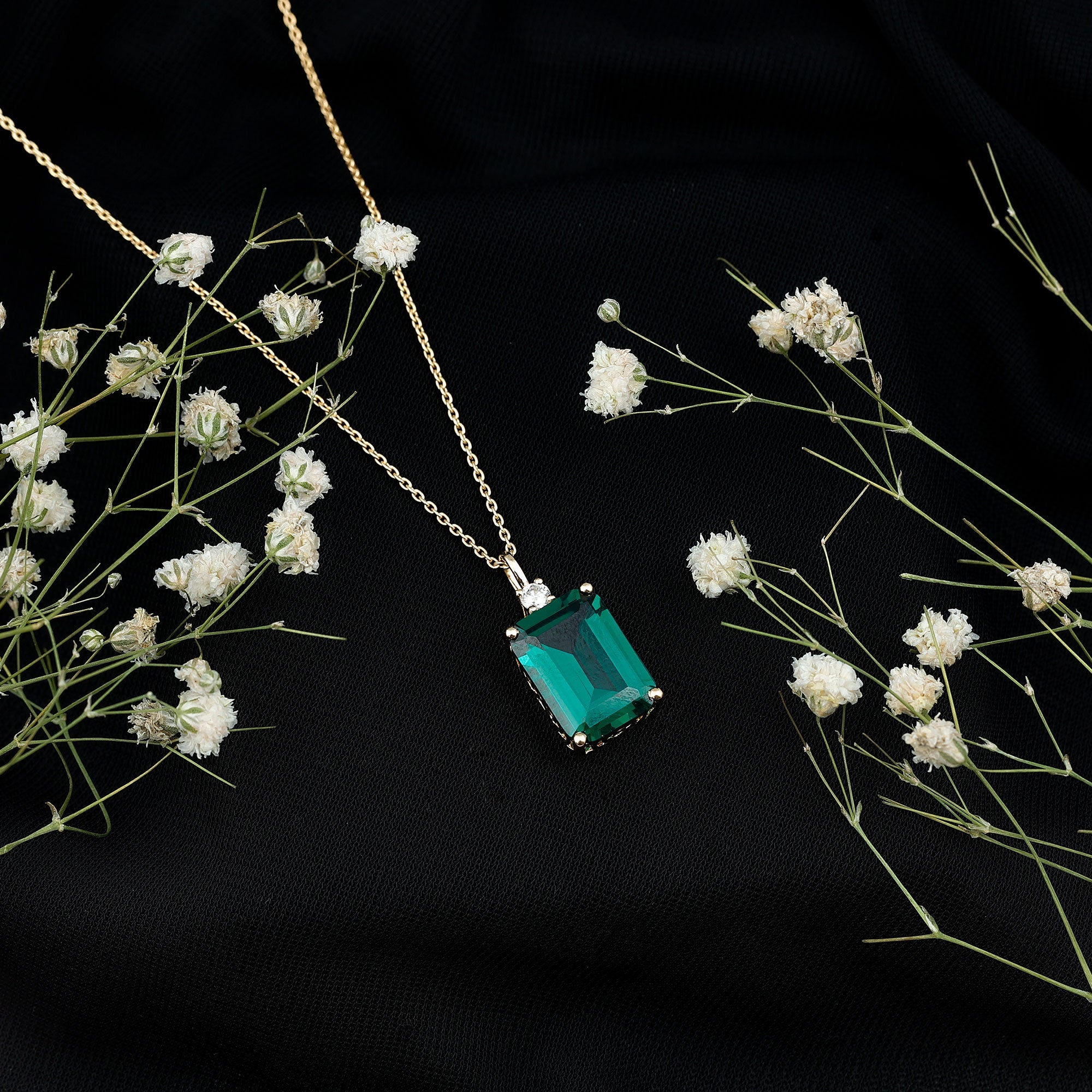Certified 8.2 Carat Lab Grown Emerald Solitaire Pendant with Moissanite