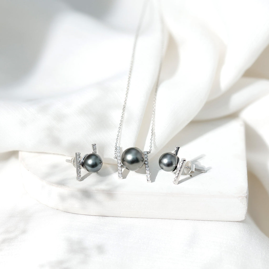 Black Tahitian Pearl Necklace and Earrings Set with Moissanite