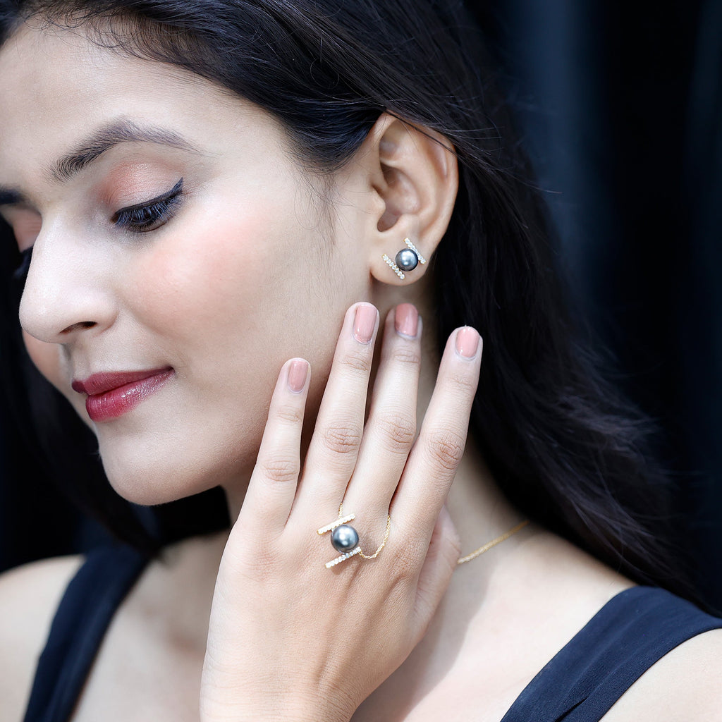 Black Tahitian Pearl Necklace and Earrings Set with Moissanite