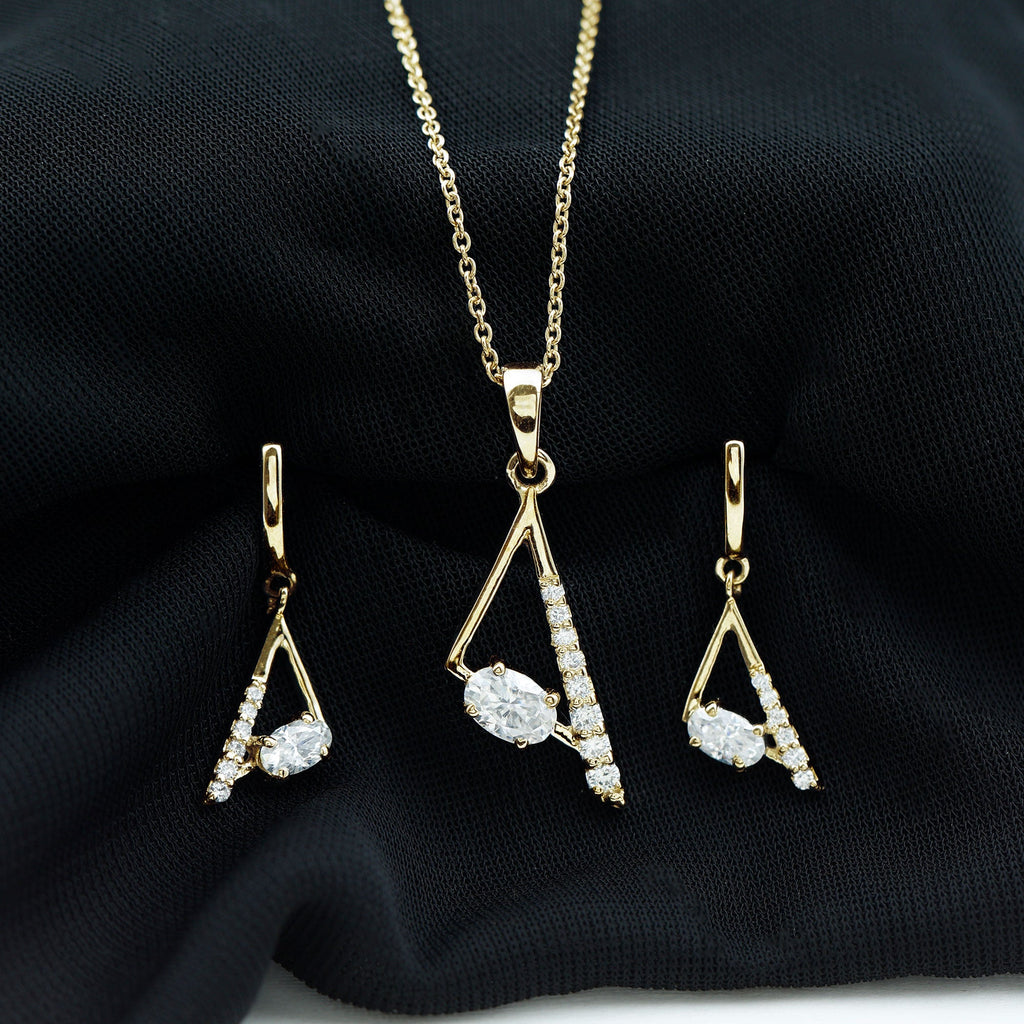 Certified Moissanite Triangle Necklace With Earrings