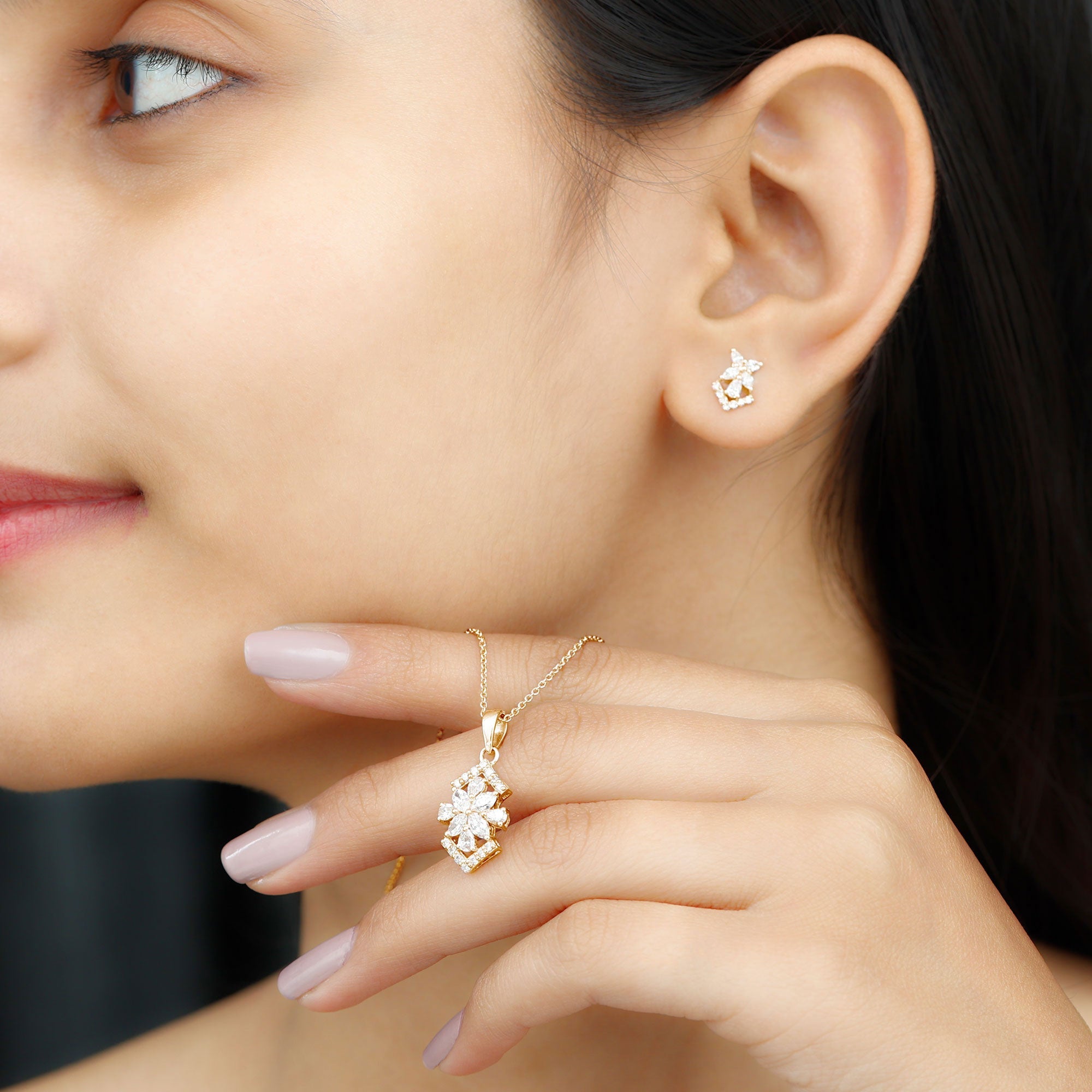 Genuine Diamond Flower Necklace and Earrings Set with Certificate