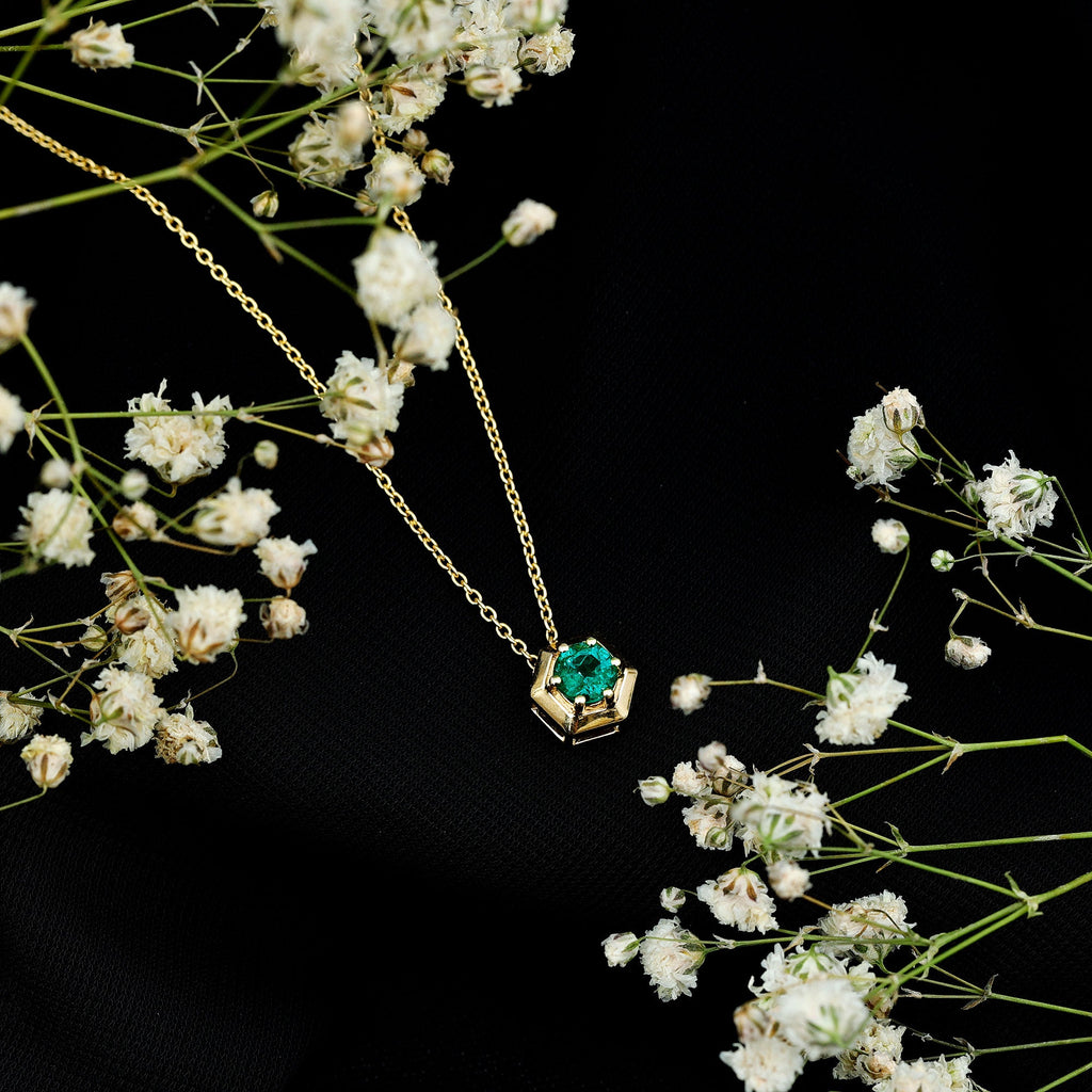 0.75 CT Antique Emerald Solitaire Pendant in 6 Prong Setting
