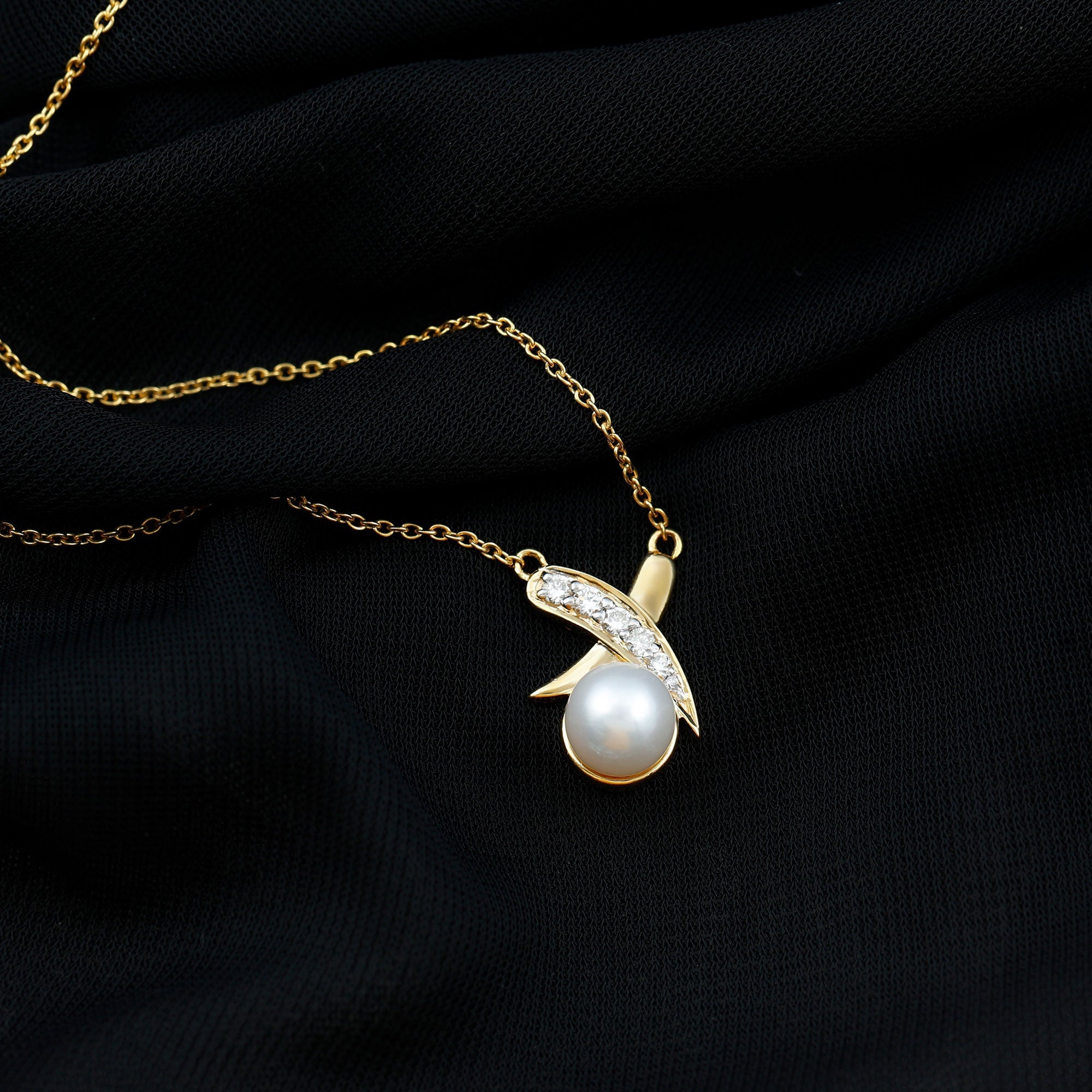 Real Freshwater Pearl and Diamond XO Necklace