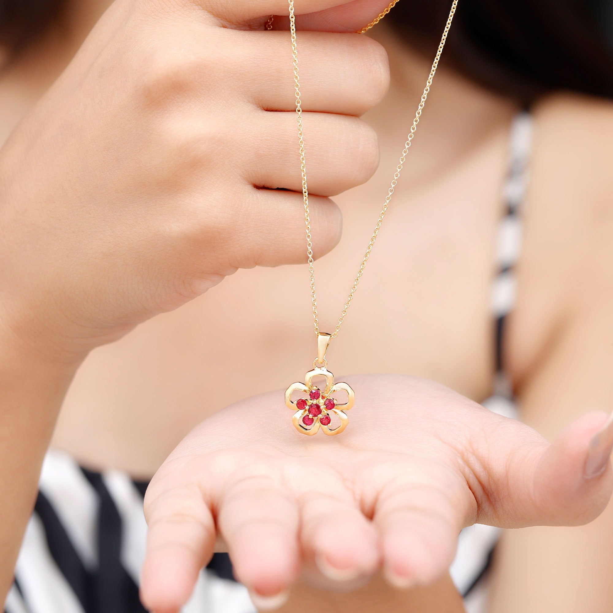 Natural Ruby Flower Pendant Necklace with Certificate
