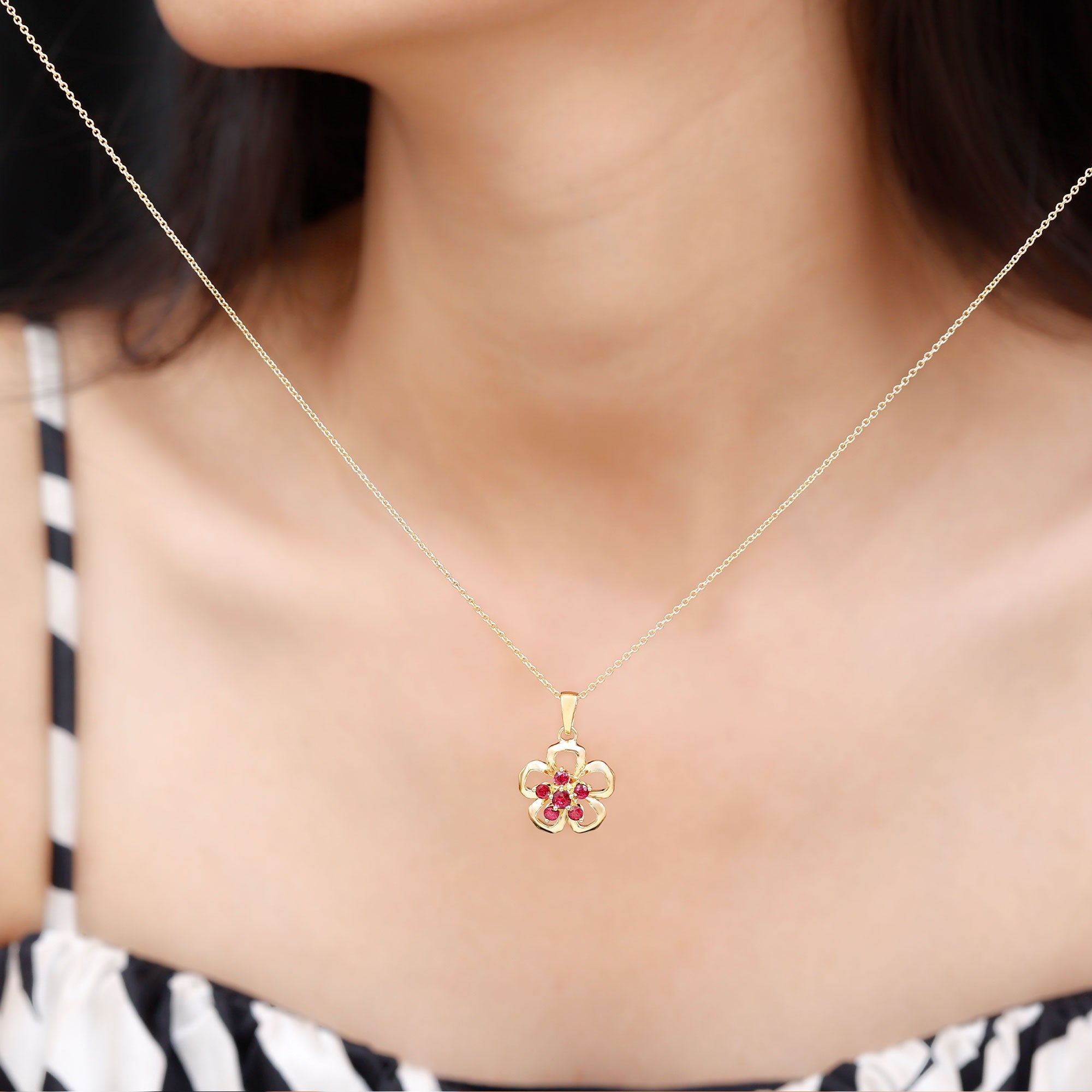 Natural Ruby Flower Pendant Necklace with Certificate