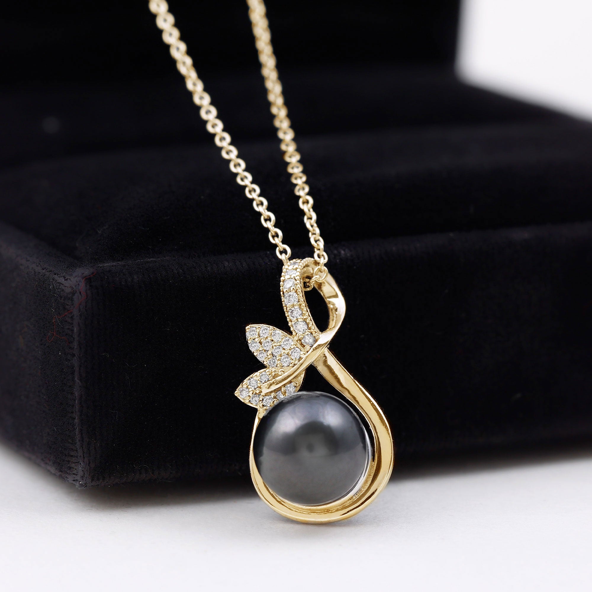 10MM Black Pearl and Diamond Bridal Pendant Necklace
