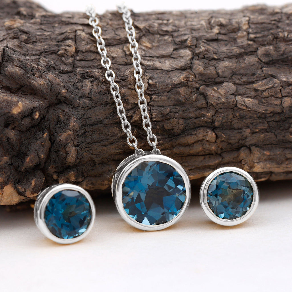4.7 Carat Round London Blue Topaz Solitaire Jewelry Set in Bezel Setting