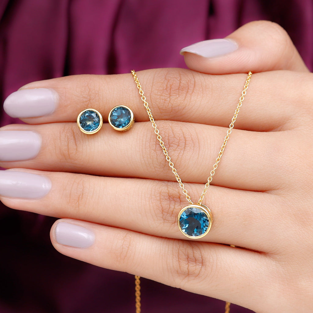 4.7 Carat Round London Blue Topaz Solitaire Jewelry Set in Bezel Setting