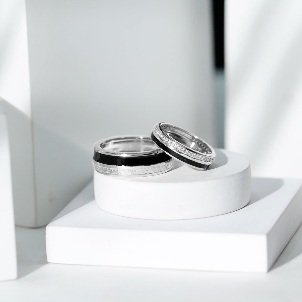 Real Diamond Couple Band Ring Set with Black Enamel