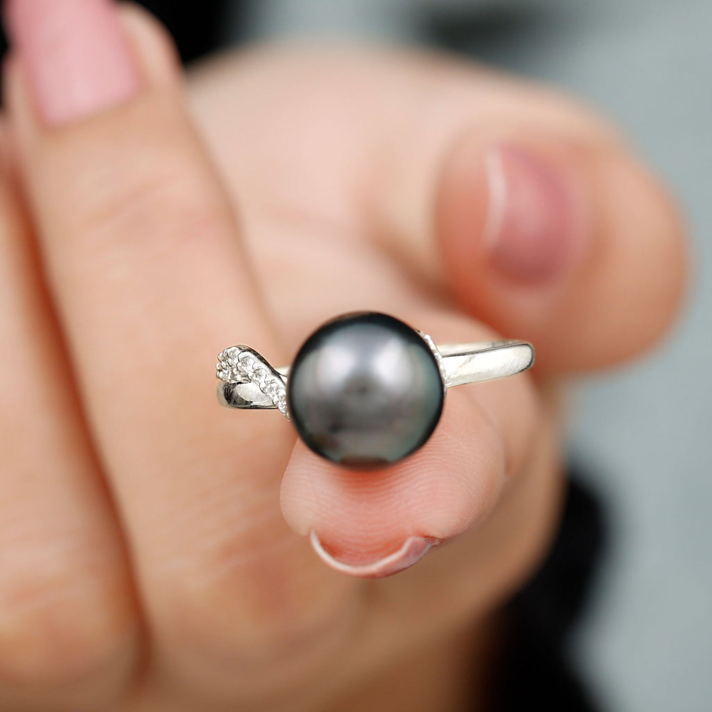 10MM Tahitian Pearl Solitaire Engagement Ring with Diamond
