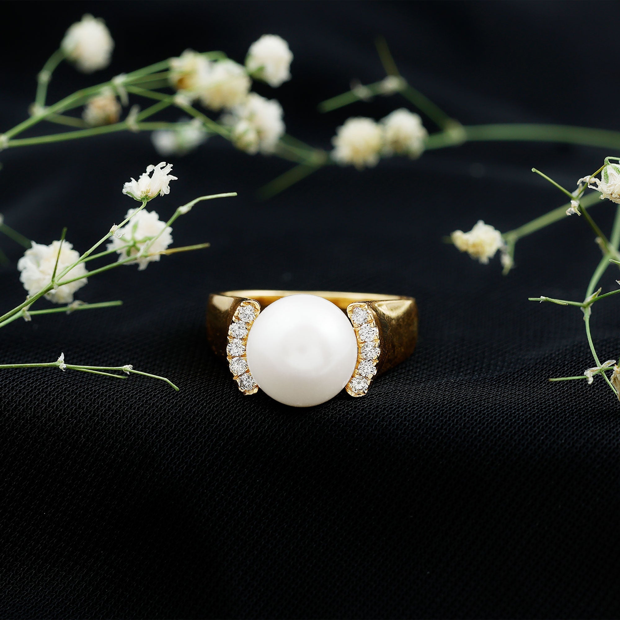 8.25 CT Freshwater Pearl Solitaire with Diamond Collar Ring