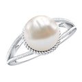6 CT Split Shank Freshwater Pearl Solitaire Ring in Gold Rope frame