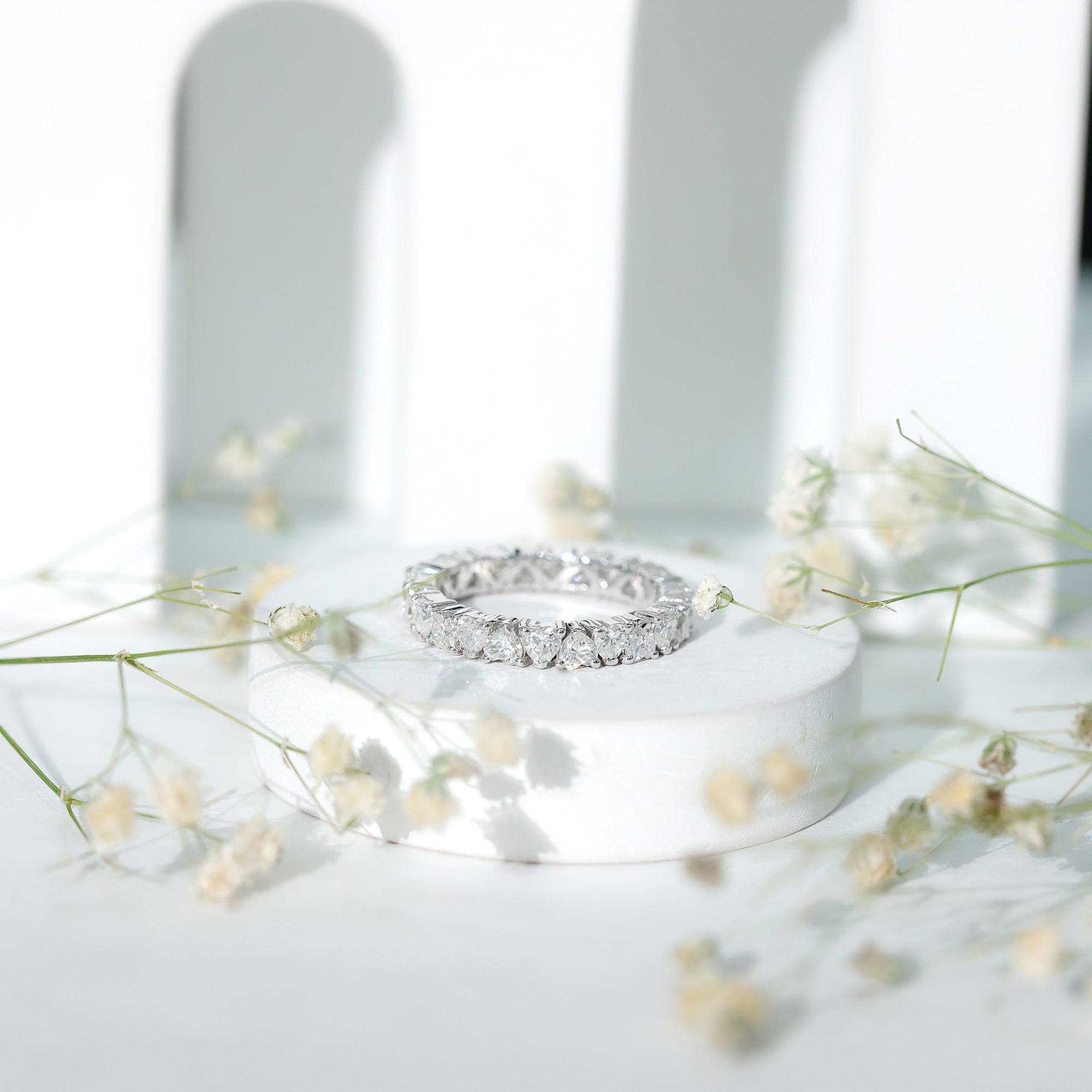 Claw Set Cubic Zirconia Heart Eternity Band Ring in Gold
