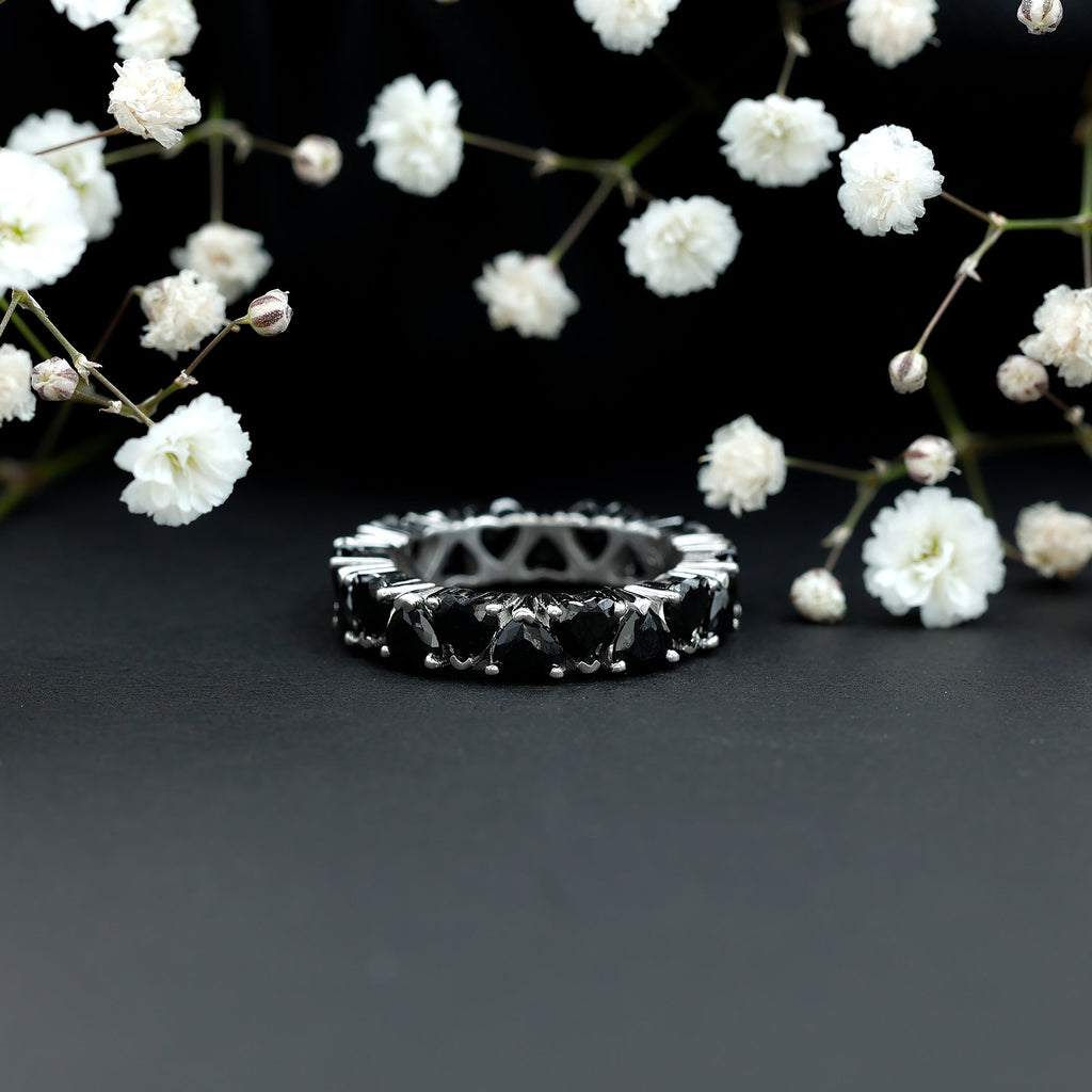 Heart Shaped Black Onyx Eternity Wedding Band
